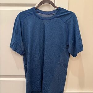 Bundle of 2 Lululemon Men's Tech Shirt Green and Blue Size M